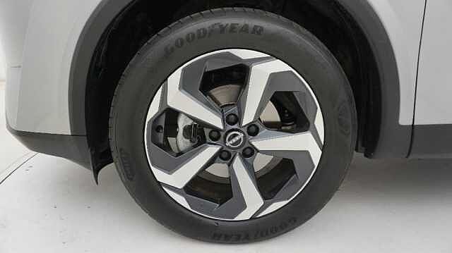 Nissan Qashqai 1.3 DIG-T MHEV 103KW N-CONNECTA 140 5P