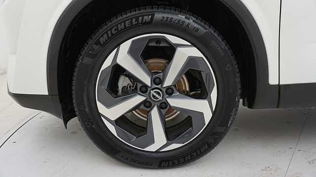 Nissan Qashqai 1.3 DIG-T MHEV 116KW N-CONNECTA DCT 158 5P