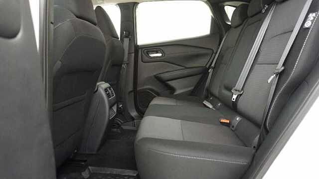 Nissan Qashqai 1.3 DIG-T MHEV 116KW N-CONNECTA DCT 158 5P