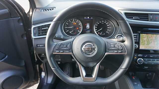 Nissan Qashqai 1.3 DIG-T N-CONNECTA 103KW 140 5P
