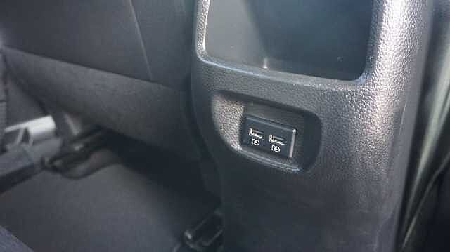 Nissan Qashqai 1.3 DIG-T N-CONNECTA 103KW 140 5P