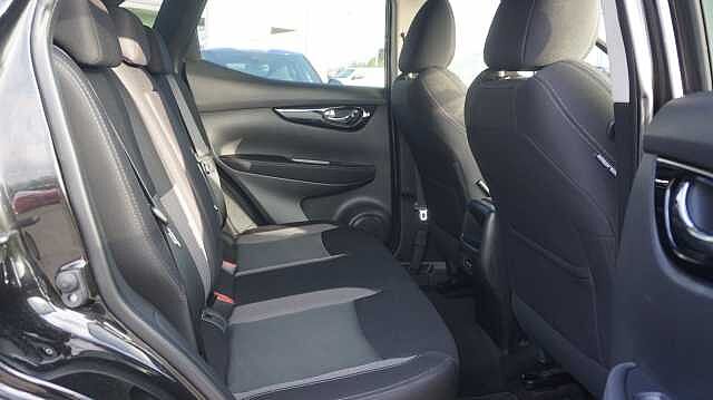 Nissan Qashqai 1.3 DIG-T N-CONNECTA 103KW 140 5P