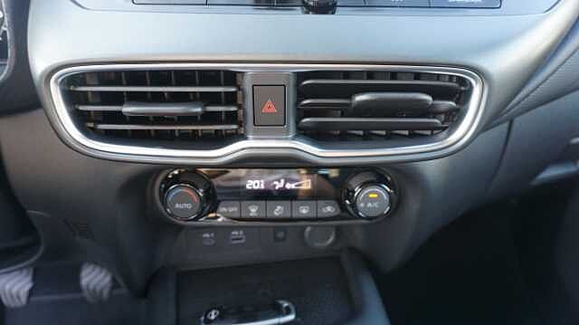 Nissan Juke 1.0 DIG-T 84KW ACENTA 114 5P