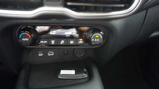 Nissan Juke 1.6 HYBRID HEV 105KW N-CONNECTA AUTO 143 5P