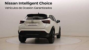 Nissan Juke 1.0 DIG-T 84KW ACENTA DCT 114 5P Lunar White