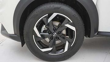 Nissan Juke 1.0 DIG-T 84KW ACENTA DCT 114 5P Lunar White