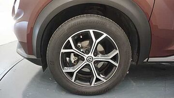Nissan Juke 1.0 DIG-T 86KW N-CONNECTA DCT 117 5P Burgundy + Midnight Black