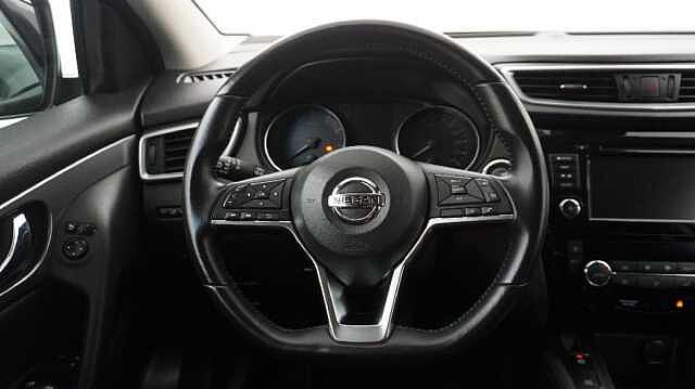 Nissan Qashqai 1.3 DIG-T 103KW N-MOTION 140 5P