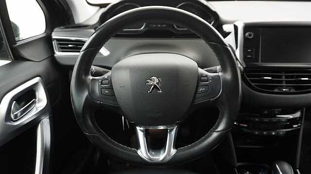 Peugeot 2008 1.2 81KW ALLURE AUTO 110 5P